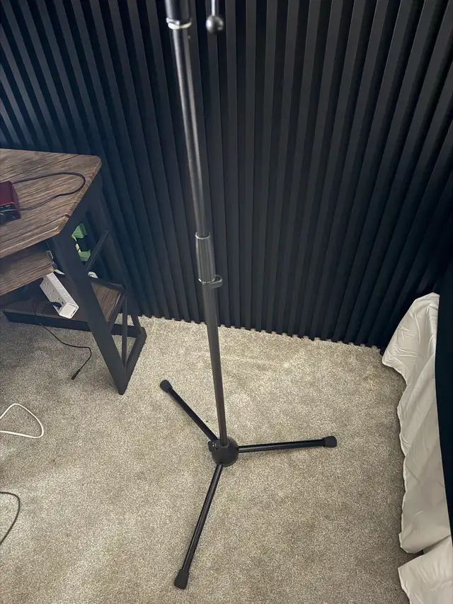 Home studio equipment (everything is working very well) in Pro Audio & Recording Equipment in Oshawa / Durham Region - Image 5