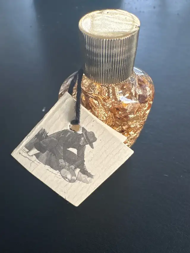 Brazilian Golden Flakes Ornament in Arts & Collectibles in City of Montréal - Image 3