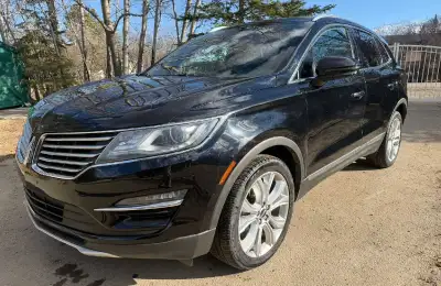 Private Sale! 2018 Lincoln MKC Reserve, AWD, Fully loaded - Edition, 2.0 liter engine = Luxury Ford...