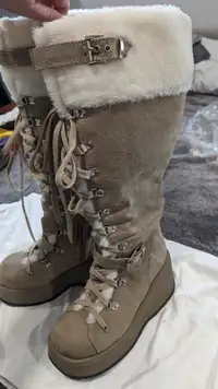 Platform winter boots