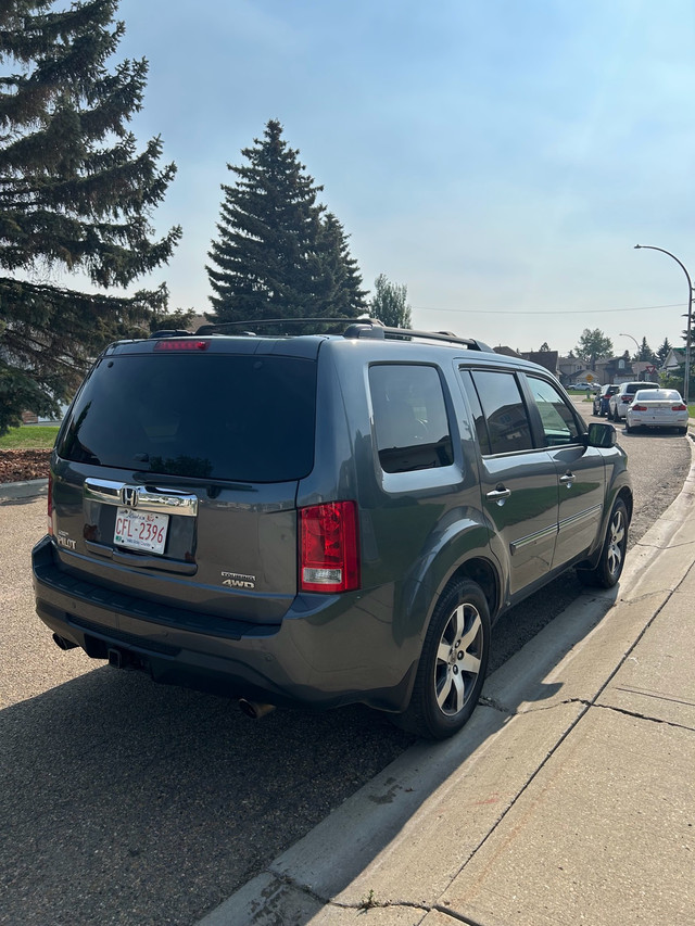 2012 Honda Pilot Touring AWD in Cars & Trucks in Edmonton - Image 4