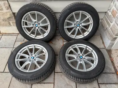 Set of 4 Pirelli Winter SottoZero 3 run-flat tires on BMW alloy rims. Wheel size 225/60R18 H. Very g...