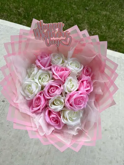 READY FOR PICK UP OR DELIVERY! Offer Mom something unique and timeless this year with this small but...