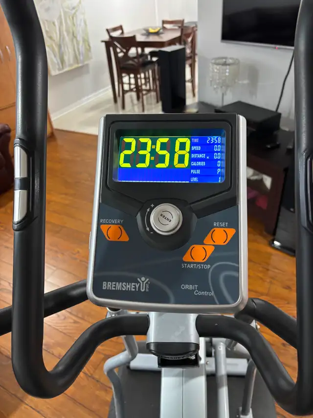 Machine elliptique in Exercise Equipment in Longueuil / South Shore - Image 5