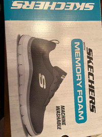 Skechers shoes brand new
