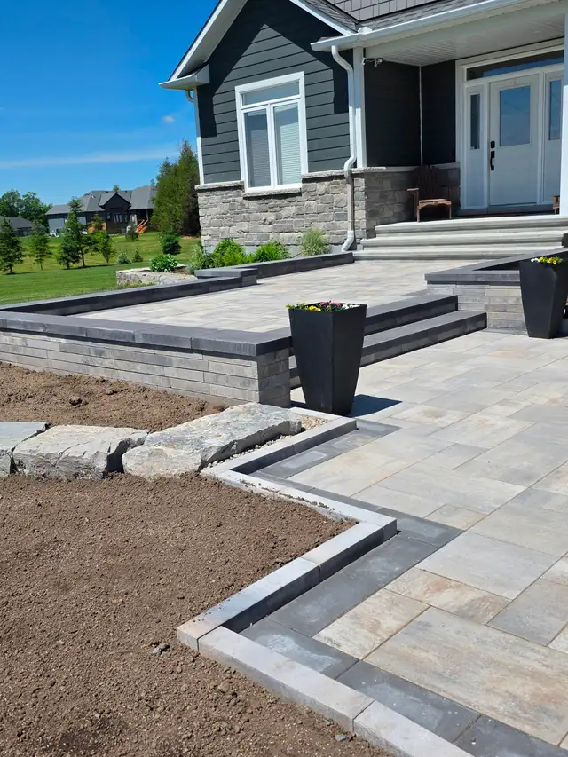 Interlock and Landscape Labourer in Construction & Trades in Ottawa - Image 9