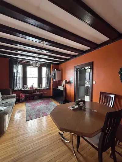 Bright Private Room | $825 + Utilities | Centretown (James St) | April 1 Limited-Time Offer Sign you...