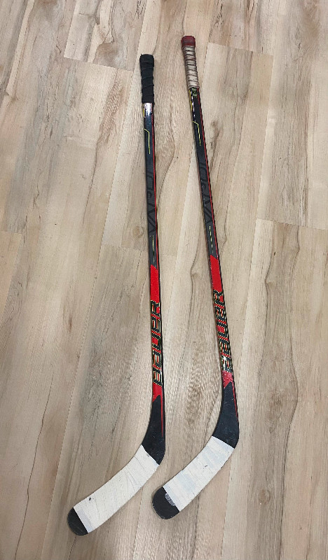 Bauer Vapor Grip 42 Inch Tyke Hockey Stick Right P01/10 Flex in Hockey in Mississauga / Peel Region - Image 2