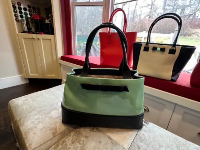 Designer Leather Purses/Handbags in Women's - Bags & Wallets in Bedford - Image 5