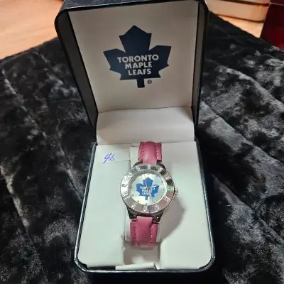 TORONTO MAPLE LEAFS PINK STRAP WATCH IN ORIGINAL BOX. READY FOR VALENTINES GIVING. AVAILABLE AT ANGI...
