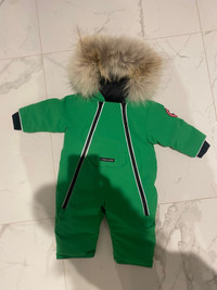Canada Goose Snowsuit for baby 3-6 mth