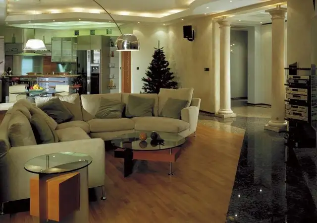 Exterior/ Interior/ Patio doors. Trims. Kitchen installation.63581882016001122