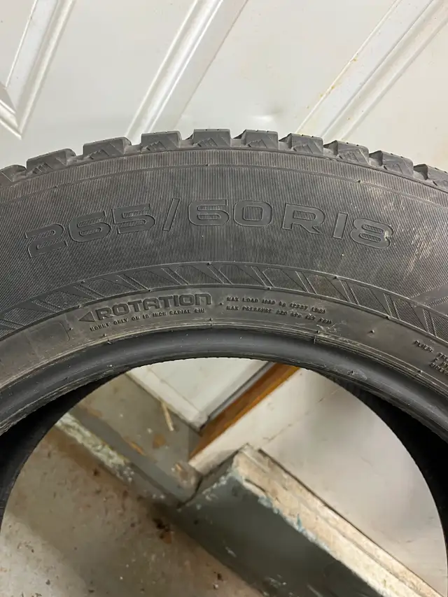 Nokian Hakkapeliitta 10 SUV Tire 265/60R18 in Tires & Rims in Laval / North Shore - Image 3