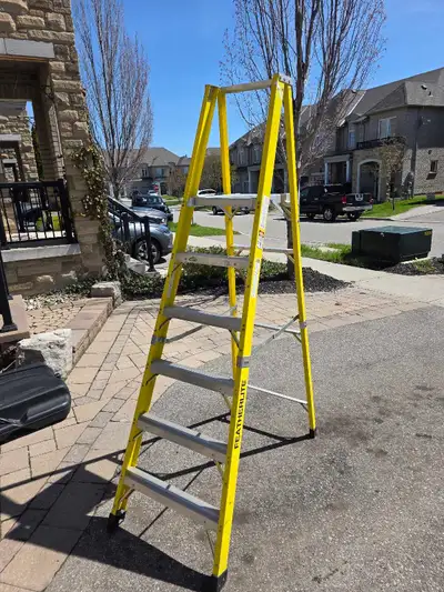 8ft Industrial / Heavy Dty Fiberglass Step Ladder $250 OBO