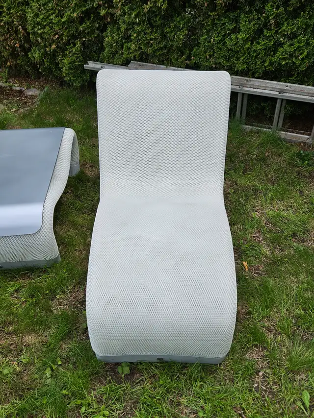 Luxury Outdoor Lounger & Side Table Set - SIFAS SAKURA in Patio & Garden Furniture in Oakville / Halton Region - Image 6