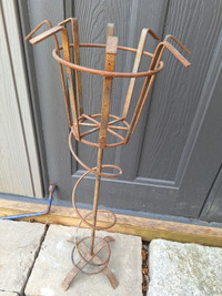 Metal flower pot stand for $10