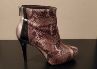 Stylish snake skin platform booties - size 8M 