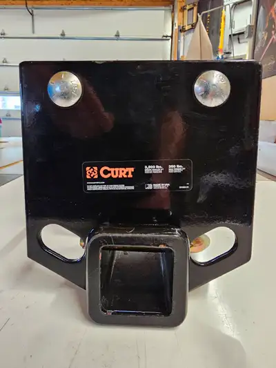 Like New, Bumper mount hitch receiver 3500 lbs. Ideal for bike racks, trunks, kayaks etc...