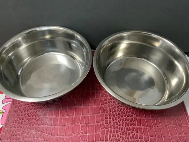 DOG BOWLS X2, L, 9INW X 4INH, STAINLESS STEEL, BONE APPITIT in Hobbies & Crafts in Kitchener / Waterloo - Image 3