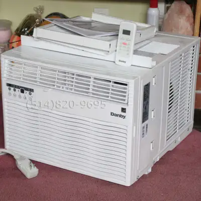 tel.(514)820-9695 Encore à l'état neuf. Presque pas servi. Air conditionné conditionner Danby DAC120...