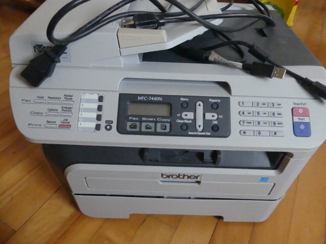 Imprimante laser tout en un à vendre dans Imprimantes, Scanneurs  à Saguenay