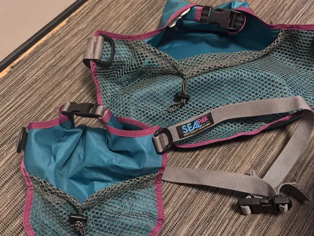 Roll Top Dry Bag Hip Sacks - Great For Canoeing/ Boating in Fishing, Camping & Outdoors in Winnipeg - Image 2