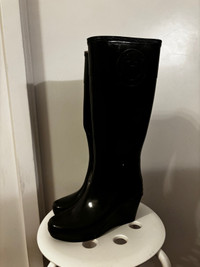 Hunter Tall Wedge Rain Boots Woman Size US 6
