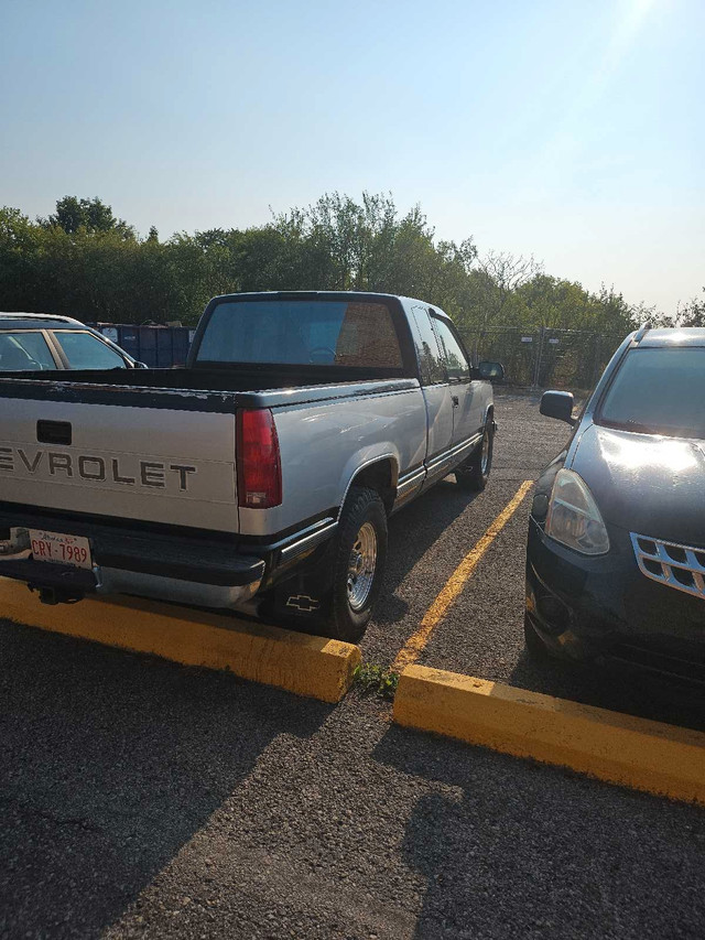 1994 Chevrolet Silverado 2500 5.8L V8 in Cars & Trucks in Kingston - Image 4