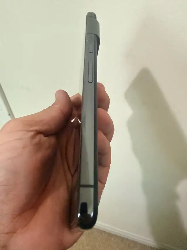 Google Pixel 8 Pro in Cell Phones in Mississauga / Peel Region - Image 5