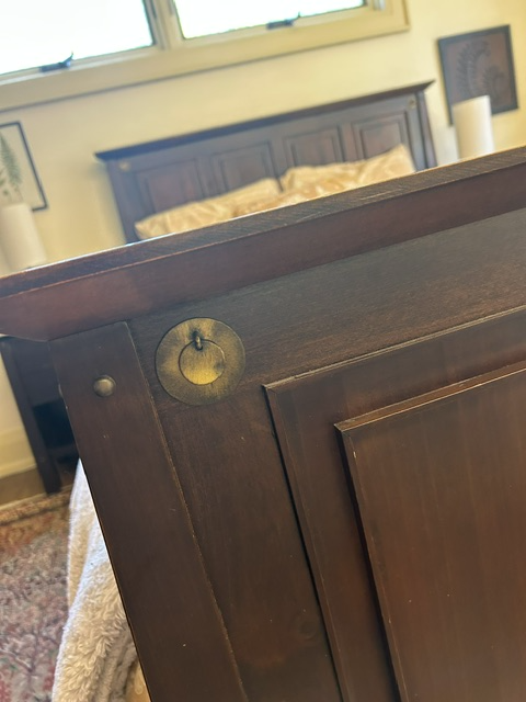 Solid wood Queen Size bed in Multi-item in Mississauga / Peel Region - Image 3
