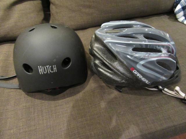 ✨WOW! Two Helmets - one is a Louis Garneau series helmet in Skateboard in Ottawa