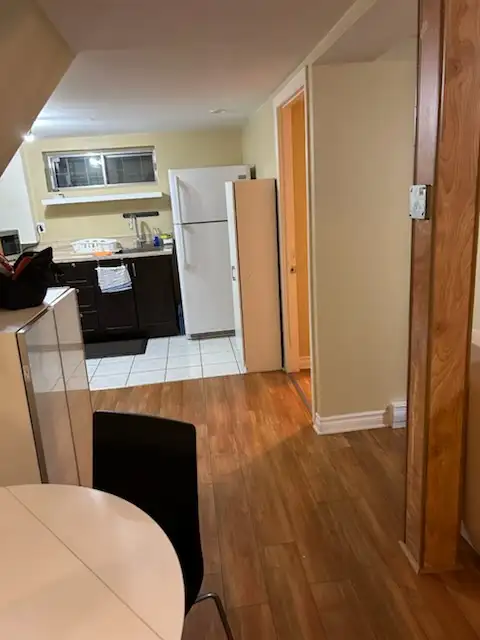 Beautiful 3.5 with appliances included, available immediately63417674621571123