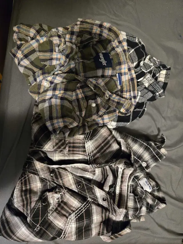 boys clothes size 4-6 in Kids & Youth in Red Deer - Image 3