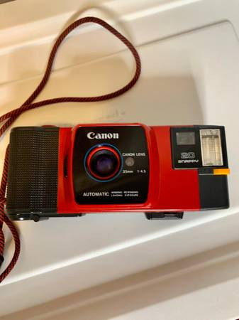 Canon Snappy 20 35mm Film Camera in Cameras & Camcorders in Burnaby/New Westminster - Image 2
