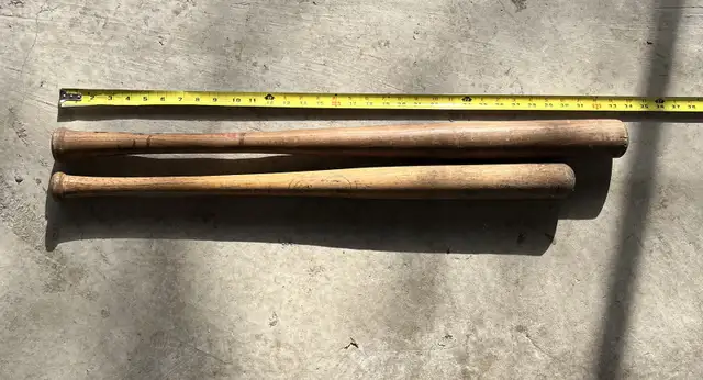 1950s Vintage Canadian Hardwood Baseball Bats - Collectible in Baseball & Softball in City of Toronto - Image 2