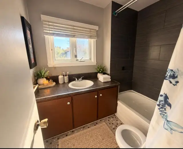 MAISON ENTIÈRE À LOUER — 4 CHAMBRES + GARAGE in Long Term Rentals in City of Montréal - Image 9