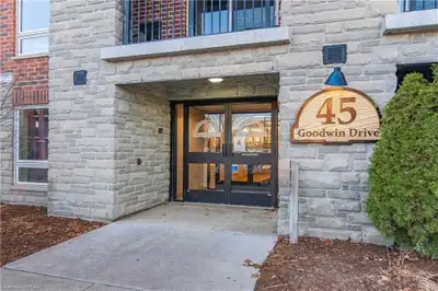 Two bedroom apartment located in center of Guelph south end. 5 minutes walk to all amenities and 10...