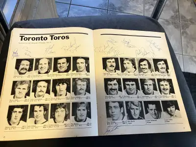  Toros sport magazine @ autograph ox, View more