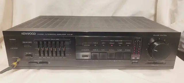 KENWOOD KA-87 INTEGRATED STEREO AMPLIFIER in Stereo Systems & Home Theatre in Mississauga / Peel Region - Image 2