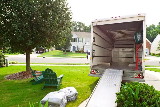 Moving & Delivery428820725037813761