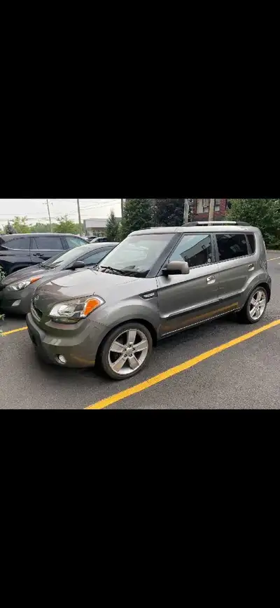 Vend Kia Soul de 2010 - Vitres électriques - Toit ouvrant - Climatisation - Démarreur à distance - C...