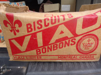 1960 Viau  Biscuits  Boîte de Transport Montreal  Épicerie