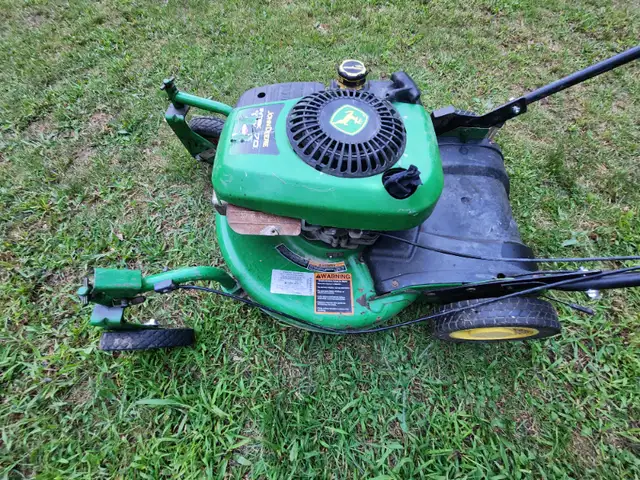 John Deere Intek OHV 7.0hp Zero Turn Lawnmower Model JS40 in Lawnmowers & Leaf Blowers in Windsor Region - Image 3