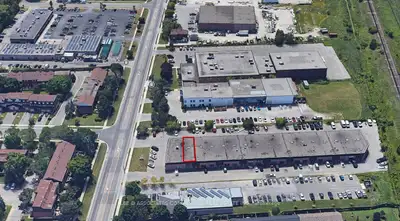 1600 Sqft. Industrial unit on Milton's busy Bronte St. S. corridor between Derry Rd. and Main St. Sm...