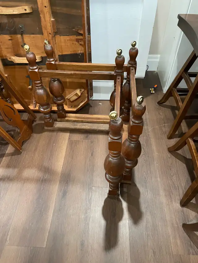 Dinning Table with Chairs 63008306938497122