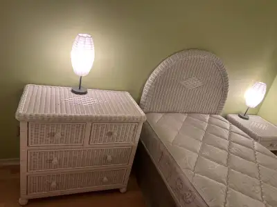 meubles , sommier, matelas et lampes pour chambre enfant, View more