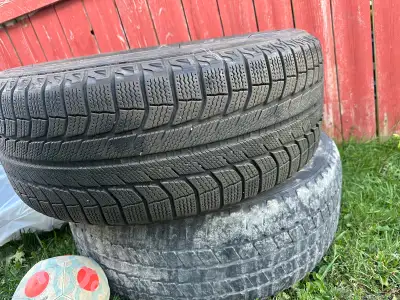 Set of 4 OEM GMC chrome rims with mounted Michelin Latitude X-Ice winter tires. • Rims: 20” OEM GMC...