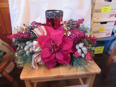 CHRISTMAS DECOR - multiple items - REDUCED!!!, View more