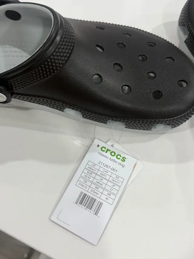 Crocs new Unisex Classic Turbo Clog in Men's Shoes in Oakville / Halton Region - Image 4