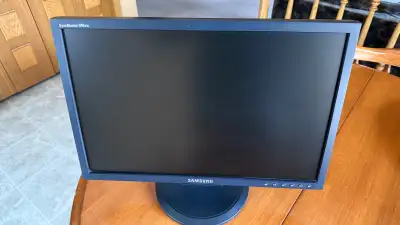 Computer Monitor - 19" Samsung, View more
